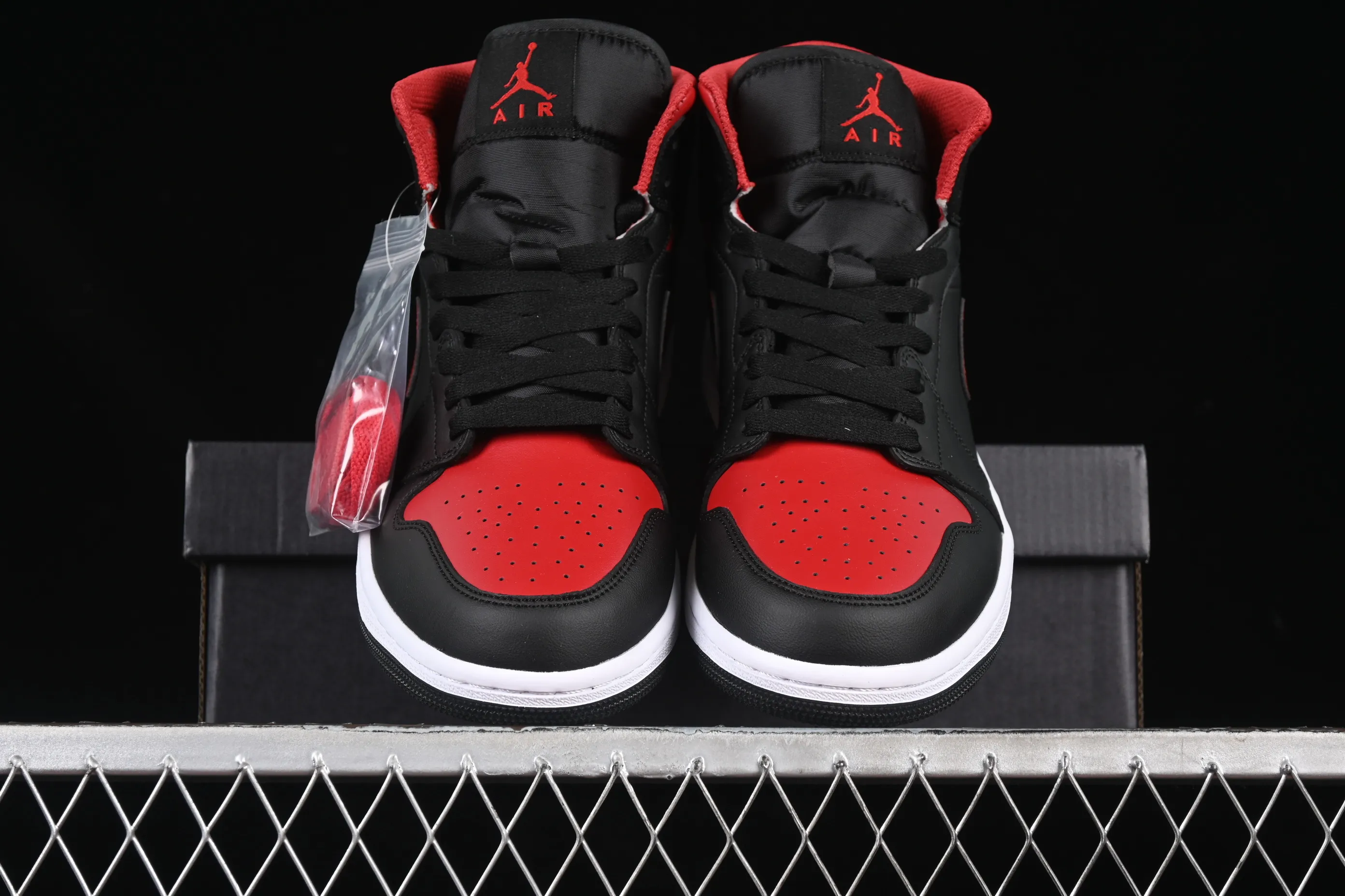 All categories Air Jordan Jordan series basketball shoes Air Jordan 1 Mid Air Jordan 1 Mid AJ1 Joe 1 black and red mid-top cultural and casual sneakers DQ8426-067